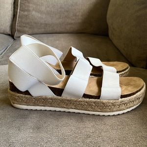 Size 9 espadrille white sandal